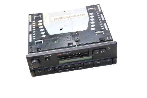 Kassettenradio Autoradio Radio Audio Auto Kassette vorne VW Passat 3B 96-00