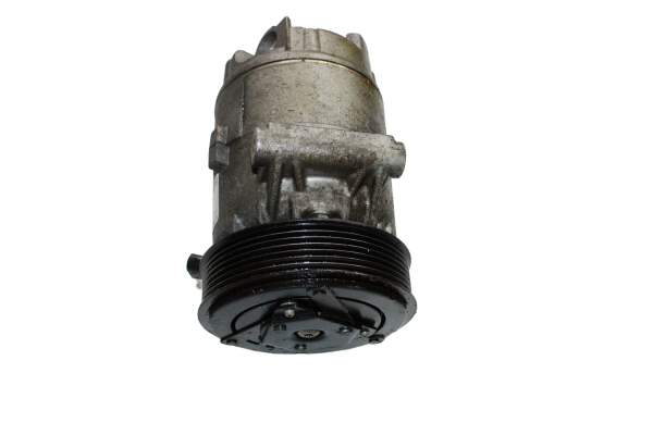 Air conditioning compressor air conditioning 2.0 99 kw 8200940235 Renault Megane ii 2 02-09