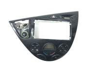 Ford Focus i 1 center console climate control switch...